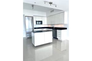 92 SW 3rd St APT 4111, Miami, FL 33130, Sold 03/02/23