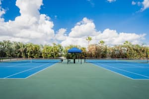 500 Three Islands Boulevard APT 327, Hallandale Beach, FL 33009, Sold 05/18/23