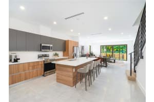 842 SW 11th St, Fort Lauderdale, FL 33315, Sold 03/02/23