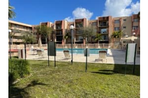 13715 Kendale Lakes Cir a6, Miami, FL 33183, Sold 03/20/23