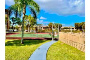 13715 Kendale Lakes Cir a6, Miami, FL 33183, Sold 03/20/23