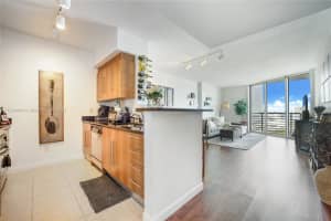 325 S Biscayne Blvd #3516, Miami, FL 33131, Sold 08/18/23