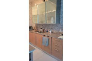 218 SE 14th St, Miami, FL 33131, Sold 04/28/23