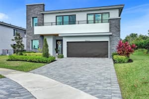 10435 Tides Terrace, Parkland, FL 33076, Sold 03/27/23