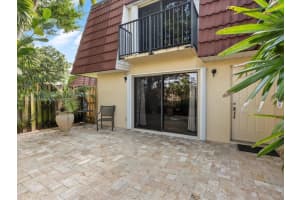 9995 NW 6th Ct, Plantation, FL 33324, Sold 04/14/23