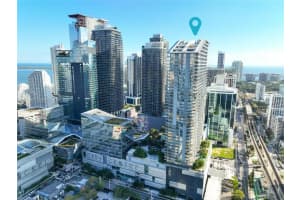 88 SW 7th St Apt 1807, Miami, FL 33130, Sold 09/29/23