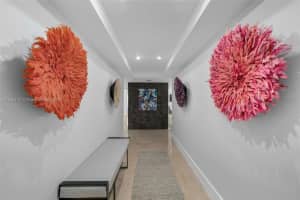 7600 Collins Ave APT 605, Miami Beach, FL 33141, Sold 05/01/23