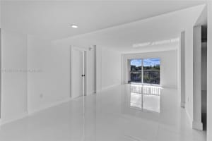 14250 SW 62nd St APT 423, Miami, FL 33183, Sold 05/08/23