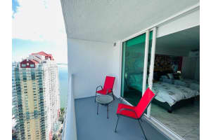 1200 Brickell Bay Dr APT 3916, Miami, FL 33131, Sold 03/14/23