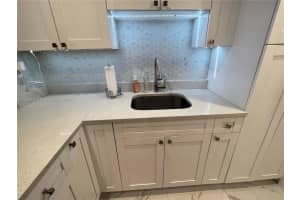 10397 N Kendall Dr APT W2, Miami, FL 33176, Sold 02/23/23