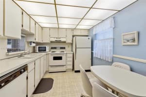 401 SE 3rd St APT 601, Dania Beach, FL 33004, Sold 03/27/23