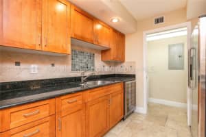 6917 Collins Ave APT 1610, Miami Beach, FL 33141, Sold 04/12/23