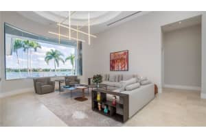 3204 Islewood Ave, Weston, FL 33332, Sold 04/19/23