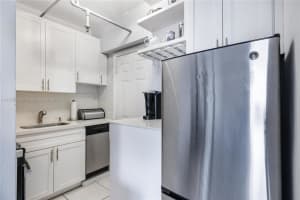 3030 Collins Ave #4c, Miami Beach, FL 33140, Sold 03/03/23