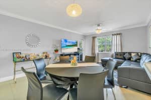 4314 NW 9th Ave 3 3d, Pompano Beach, FL 33064, Sold 10/03/23