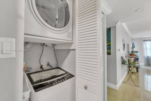 4314 NW 9th Ave 3 3d, Pompano Beach, FL 33064, Sold 10/03/23