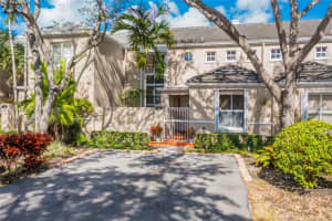 7151 SW 56th St, Miami, FL 33155, Sold 03/06/23