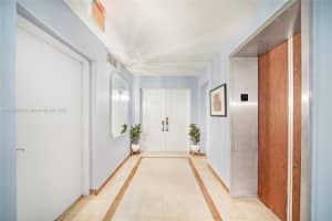 881 Ocean Dr, Key Biscayne, FL 33149, Sold 04/06/23