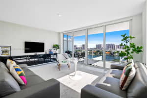 400 Sunny Isles Blvd # 701, Sunny Isles Beach, FL 33160, Sold 03/31/23