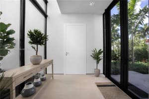 421 N Hibiscus Dr, Miami Beach, FL 33139, Sold 06/09/23