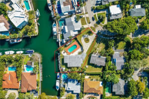 1855 Hibiscus Dr, North Miami, FL 33181, Sold 12/18/23