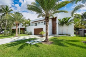 7223 SW 52nd Ct, Miami, FL 33143, Sold 03/20/23