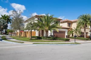 8810 NW 99th Path, Doral, FL 33178, Sold 03/13/23