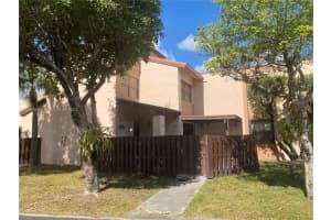 575 W Park Dr APT 105, Miami, FL 33172, Sold 03/28/23