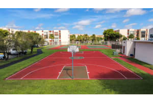 9401 SW 4th St APT 408, Miami, FL 33174, Sold 06/06/23