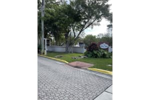 13862 93rd Ln, Miami, FL 33186, Sold 04/05/23