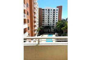 18800 NE 29th Ave APT 528, Aventura, FL 33180, Sold 03/28/23