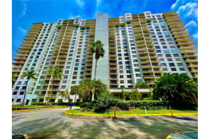 18151 NE 31st Ct, Aventura, FL 33160, Sold 03/31/23