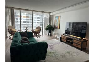 18061 Biscayne Blvd, Aventura, FL 33160, Sold 08/18/23