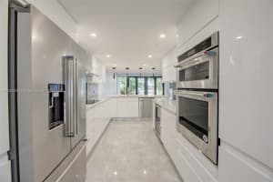 422 Poinciana Island Dr #1711, Sunny Isles Beach, FL 33160, Sold 06/01/23