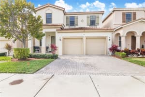 676 NE 191st St, Miami, FL 33179, Sold 04/10/23