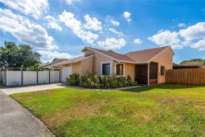940 SW 109th Ave, Pembroke Pines, FL 33025, Sold 03/28/23