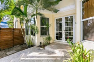 305 Isle of Capri Dr, Fort Lauderdale, FL 33301, Sold 04/05/23