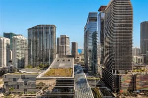 88 SW 7th St Apt 2407, Miami, FL 33130, Sold 06/06/23