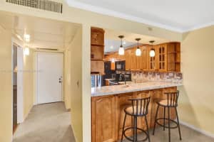 15 Royal Palm Way #404, Boca Raton, FL 33432, Sold 09/06/23