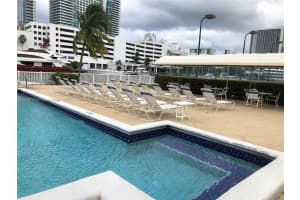 600 Parkview Dr, Hallandale Beach, FL 33009, Sold 05/02/23