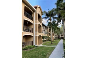 230 SW 117th Terrace, Pembroke Pines, FL 33025, Sold 04/12/23