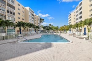 609 NE 14th Ave APT 105, Hallandale Beach, FL 33009, Sold 04/17/23