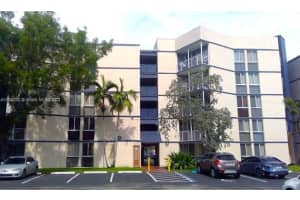 7075 Nw 186th St C106