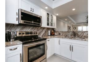 1005 Country Club Dr APT 407, Margate, FL 33063, Sold 05/31/23