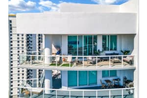 315 NE 3rd Ave APT 2106, Fort Lauderdale, FL 33301, Sold 04/20/23