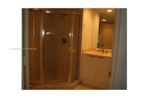 15051 Royal Oaks Ln APT 603, North Miami, FL 33181, Sold 07/19/24