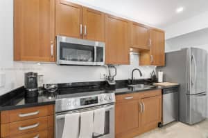 1545 Jefferson Ave APT 102, Miami Beach, FL 33139, Sold 04/21/23