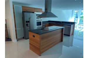 2950 NE 188th St APT 133, Aventura, FL 33180, Sold 04/05/23