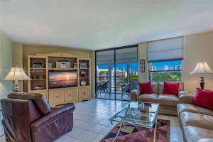 20400 W Country Club Dr APT 811, Aventura, FL 33180, Sold 04/10/23