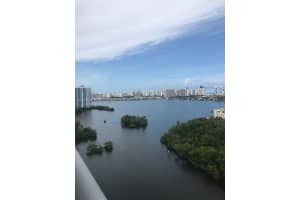 16385 Biscayne Blvd Unit 1917, Aventura, FL 33160, Sold 10/13/23